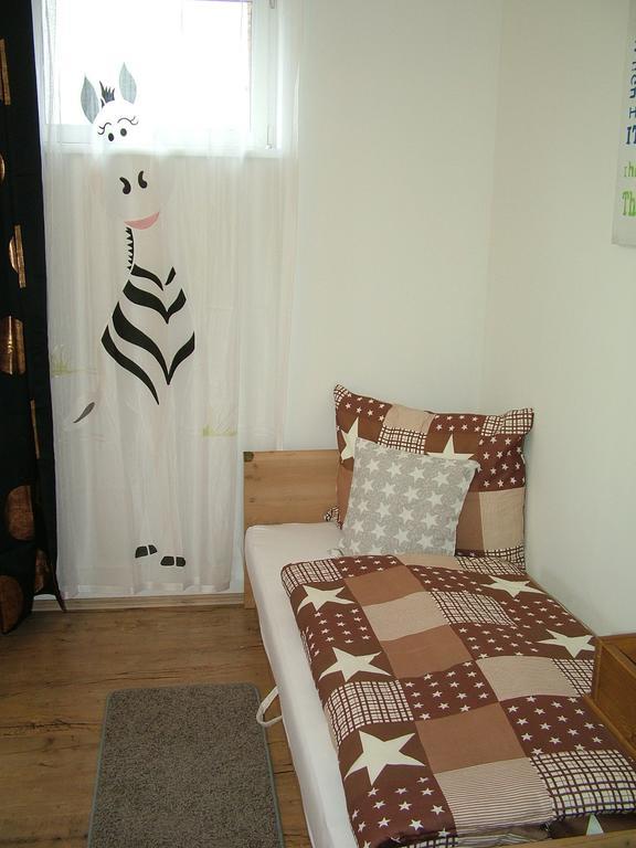Korzo Apartman Kőszeg Δωμάτιο φωτογραφία